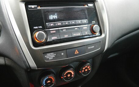 Mitsubishi ASX I рестайлинг, 2013 год, 953 000 рублей, 15 фотография