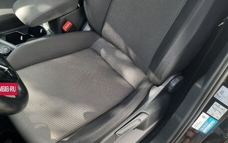 Volkswagen Tiguan II, 2019 год, 2 380 000 рублей, 15 фотография