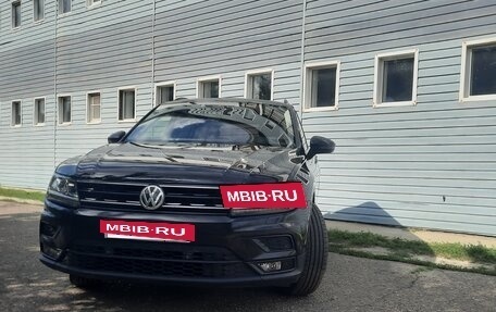 Volkswagen Tiguan II, 2019 год, 2 380 000 рублей, 4 фотография