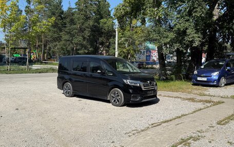 Honda Stepwgn IV, 2020 год, 2 150 000 рублей, 3 фотография