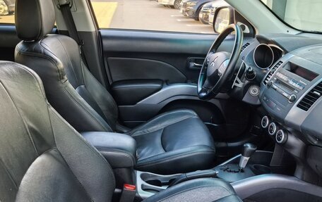 Mitsubishi Outlander III рестайлинг 3, 2007 год, 850 000 рублей, 11 фотография