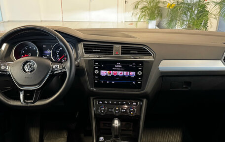 Volkswagen Tiguan II, 2020 год, 2 099 000 рублей, 12 фотография