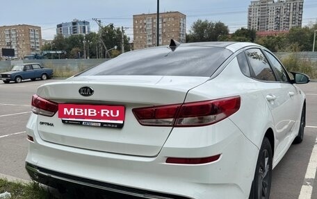 KIA Optima IV, 2019 год, 955 000 рублей, 6 фотография
