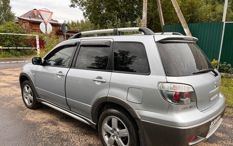 Mitsubishi Outlander III рестайлинг 3, 2006 год, 710 000 рублей, 8 фотография