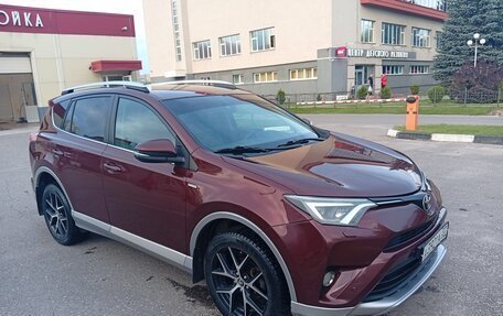 Toyota RAV4, 2017 год, 1 700 000 рублей, 2 фотография