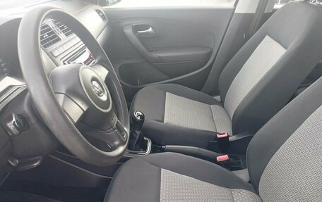 Volkswagen Polo VI (EU Market), 2013 год, 840 000 рублей, 10 фотография