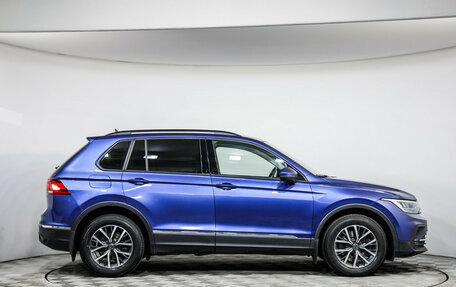 Volkswagen Tiguan II, 2021 год, 2 499 000 рублей, 4 фотография