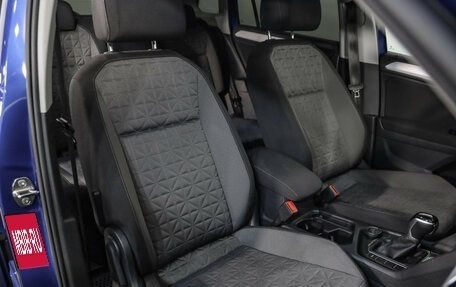Volkswagen Tiguan II, 2021 год, 2 499 000 рублей, 22 фотография