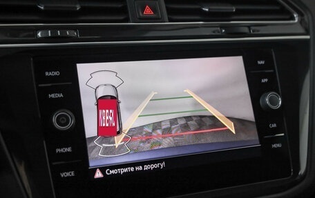 Volkswagen Tiguan II, 2021 год, 2 499 000 рублей, 16 фотография