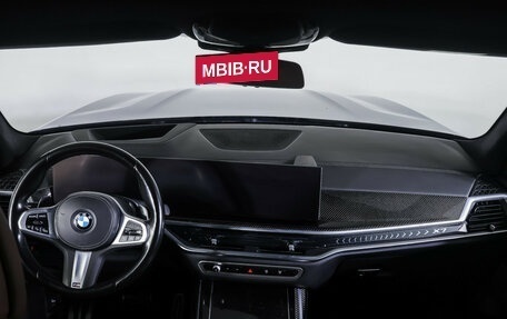 BMW X7, 2023 год, 11 000 000 рублей, 16 фотография