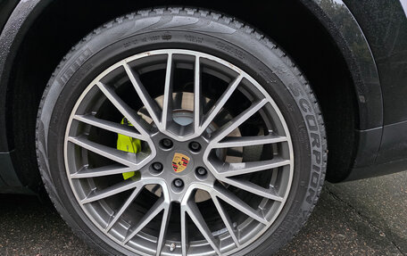 Porsche Cayenne III, 2021 год, 9 990 000 рублей, 13 фотография