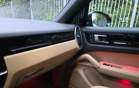 Porsche Cayenne III, 2021 год, 9 990 000 рублей, 22 фотография