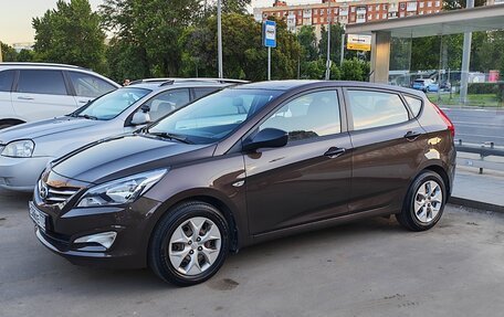 Hyundai Solaris II рестайлинг, 2016 год, 1 300 000 рублей, 2 фотография