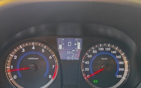 Hyundai Solaris II рестайлинг, 2016 год, 1 300 000 рублей, 12 фотография