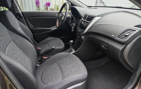 Hyundai Solaris II рестайлинг, 2016 год, 1 300 000 рублей, 9 фотография