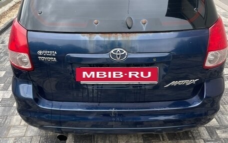 Toyota Matrix, 2004 год, 497 000 рублей, 4 фотография