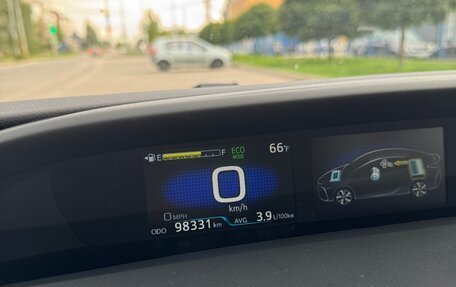Toyota Prius IV XW50, 2020 год, 2 130 000 рублей, 10 фотография