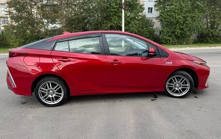 Toyota Prius IV XW50, 2020 год, 2 130 000 рублей, 5 фотография