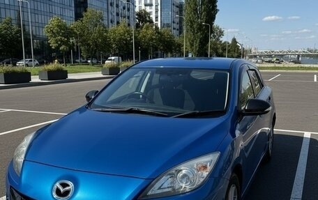 Mazda Axela, 2013 год, 990 000 рублей, 1 фотография