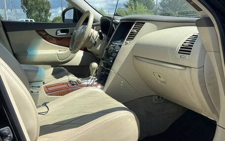 Infiniti QX70, 2014 год, 2 350 000 рублей, 10 фотография
