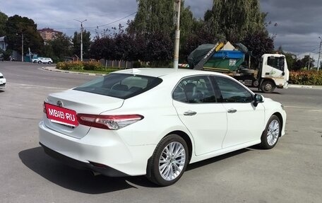 Toyota Camry, 2019 год, 2 870 000 рублей, 4 фотография