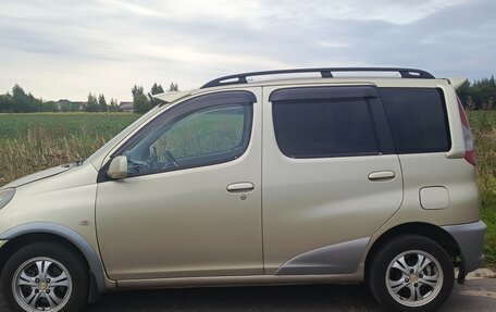Toyota FunCargo, 2001 год, 490 000 рублей, 1 фотография