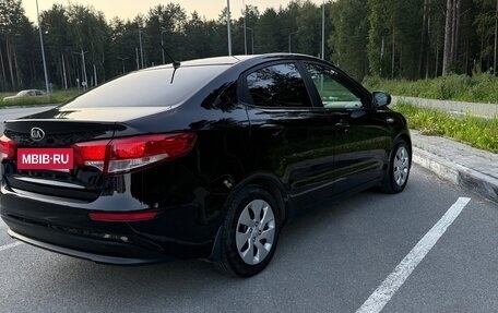 KIA Rio III рестайлинг, 2016 год, 935 000 рублей, 18 фотография
