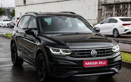 Volkswagen Tiguan II, 2021 год, 3 599 000 рублей, 5 фотография