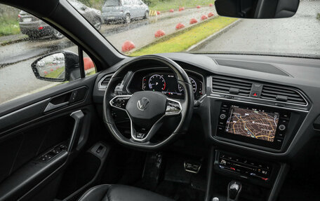 Volkswagen Tiguan II, 2021 год, 3 599 000 рублей, 12 фотография