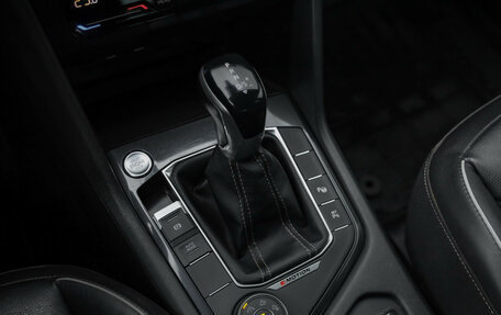 Volkswagen Tiguan II, 2021 год, 3 599 000 рублей, 21 фотография