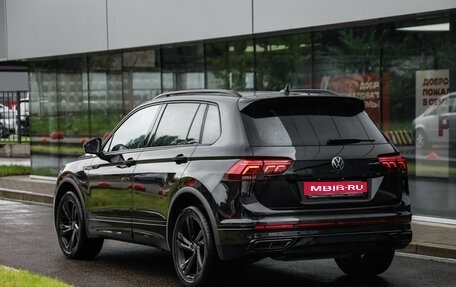 Volkswagen Tiguan II, 2021 год, 3 599 000 рублей, 8 фотография