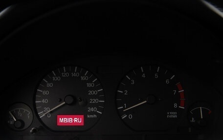 Mitsubishi Carisma I, 2002 год, 208 000 рублей, 1 фотография