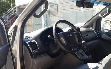 Hyundai Grand Starex Grand Starex I рестайлинг 2, 2009 год, 1 100 000 рублей, 5 фотография