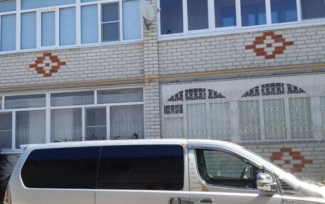 Hyundai Grand Starex Grand Starex I рестайлинг 2, 2009 год, 1 100 000 рублей, 13 фотография