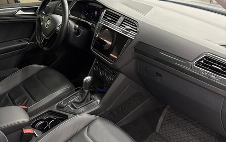 Volkswagen Tiguan II, 2017 год, 3 800 000 рублей, 8 фотография