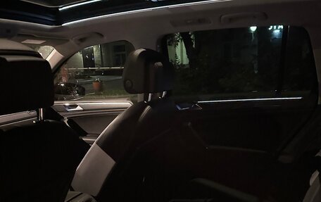 Volkswagen Tiguan II, 2017 год, 3 800 000 рублей, 13 фотография