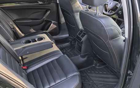 Skoda Superb III рестайлинг, 2022 год, 3 300 000 рублей, 4 фотография