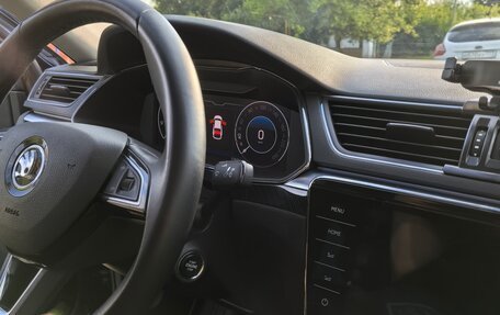 Skoda Superb III рестайлинг, 2022 год, 3 300 000 рублей, 14 фотография