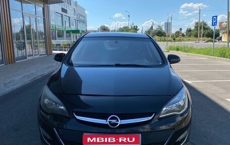 Opel Astra J, 2012 год, 625 000 рублей, 1 фотография