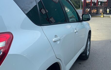 Toyota RAV4, 2011 год, 1 500 000 рублей, 4 фотография
