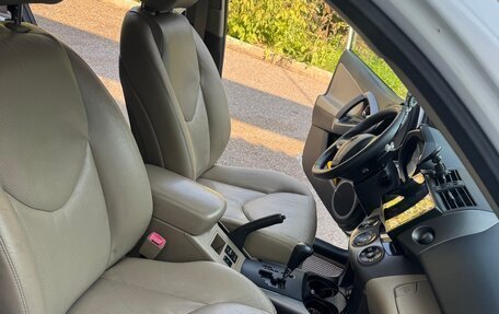 Toyota RAV4, 2011 год, 1 500 000 рублей, 21 фотография