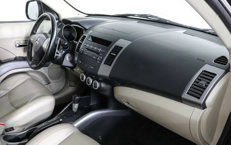 Mitsubishi Outlander III рестайлинг 3, 2007 год, 677 000 рублей, 6 фотография