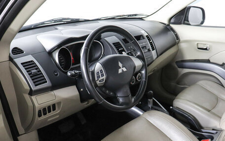 Mitsubishi Outlander III рестайлинг 3, 2007 год, 677 000 рублей, 5 фотография