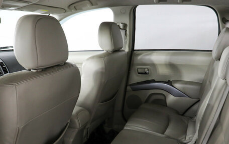 Mitsubishi Outlander III рестайлинг 3, 2007 год, 677 000 рублей, 8 фотография
