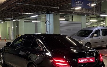 Mercedes-Benz E-Класс, 2019 год, 3 050 000 рублей, 6 фотография