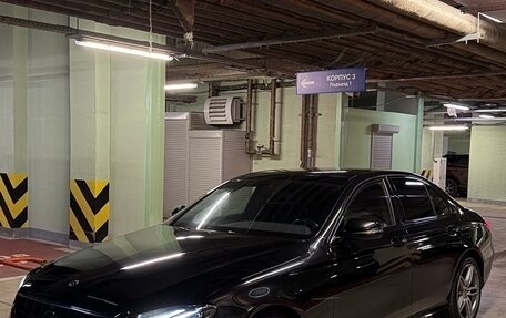 Mercedes-Benz E-Класс, 2019 год, 3 050 000 рублей, 2 фотография