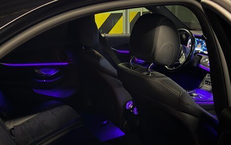 Mercedes-Benz E-Класс, 2019 год, 3 050 000 рублей, 12 фотография