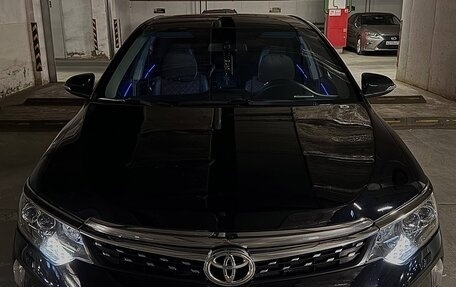 Toyota Camry, 2017 год, 2 590 000 рублей, 10 фотография