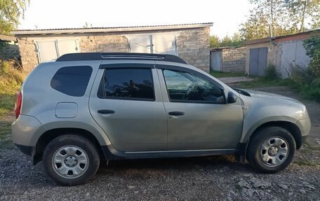 Renault Duster I рестайлинг, 2014 год, 800 000 рублей, 2 фотография