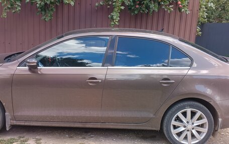 Volkswagen Jetta VI, 2011 год, 870 000 рублей, 11 фотография